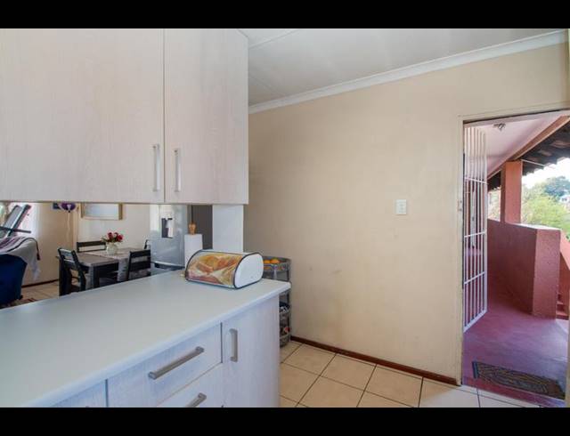 2 BEDROOM APARTMENT FOR SALE IN WELTEVREDEN PARK